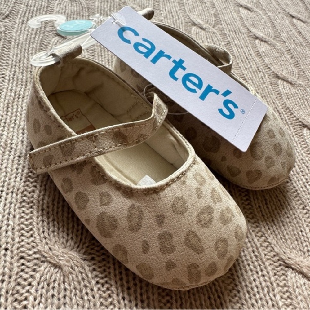 NWT Carter’s Baby Girl Shoes, Leopard Print, Size 2